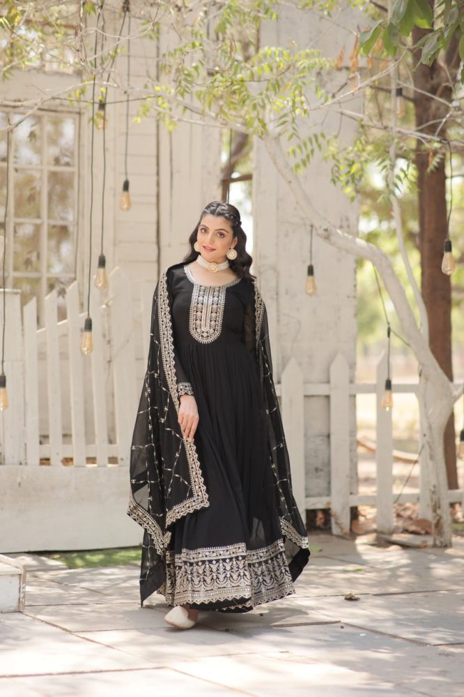 Mitali's Superb Quality Fancy Gown