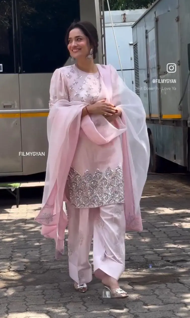 Ankita Luxe Farshi Suit Set