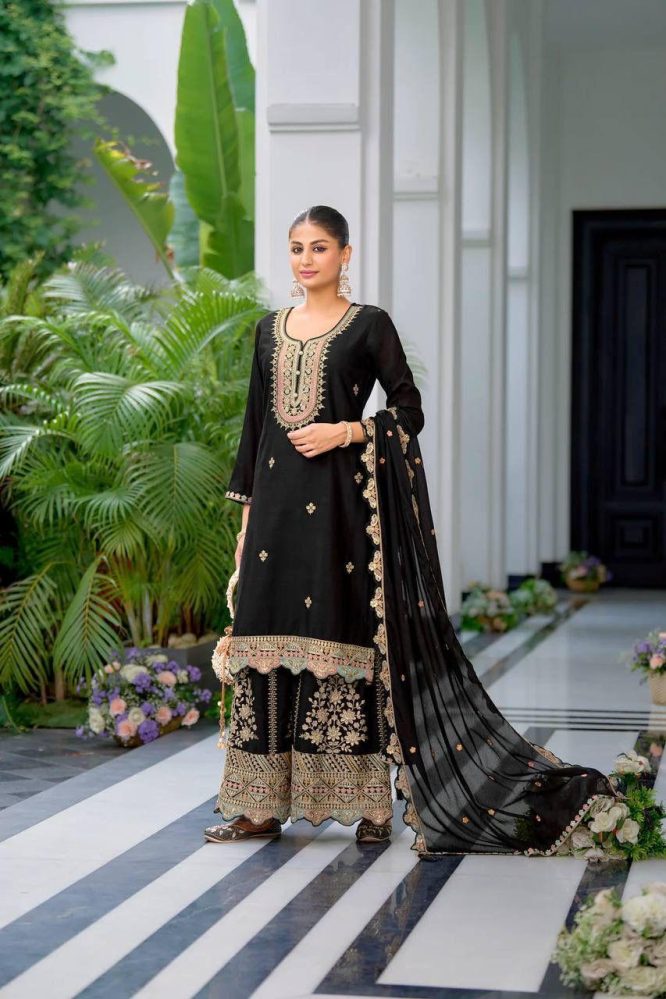 Zeenat Embroidered Charm