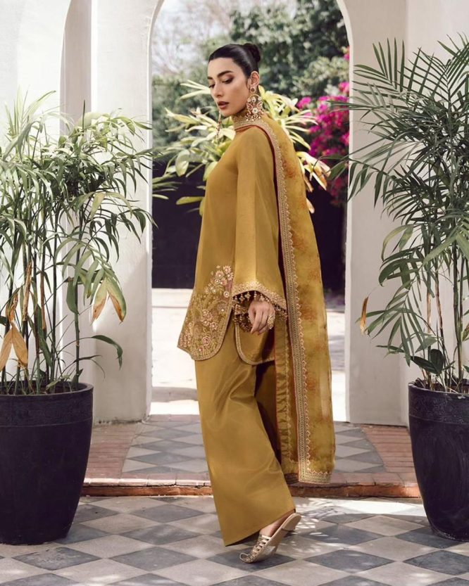 Amaaya Signature Classic Ensemble