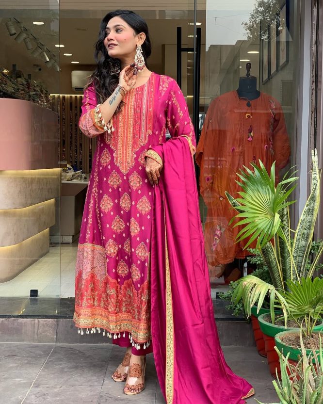 Rani Pink Embroidered Kurta Set with Dupatta