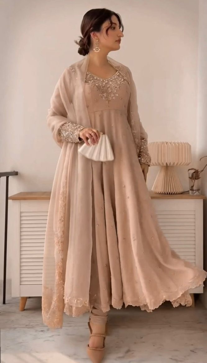 Elysian Thread Anarkali