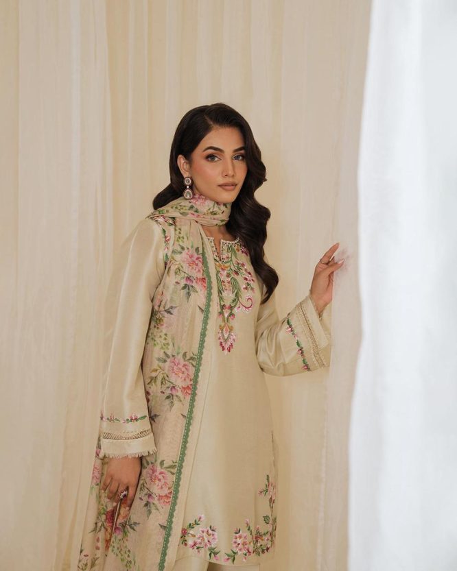 Vanilla Rose Farshi Suit Set