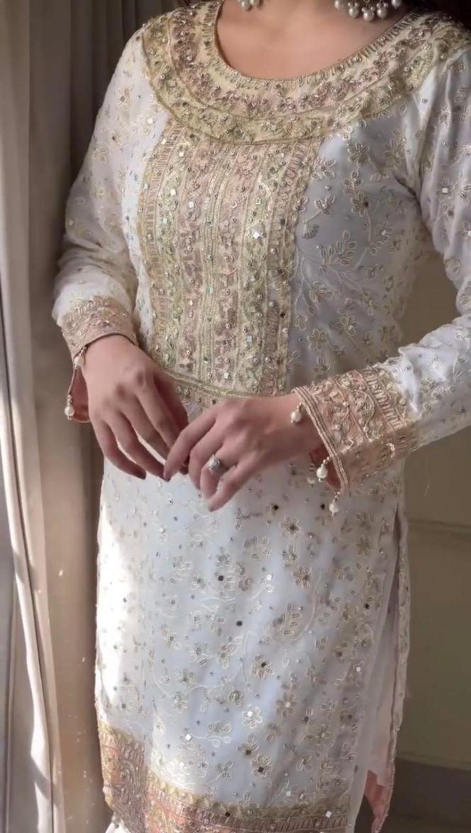 Noor-e-Nazaakat White Sharara Set with Pink Dupatta
