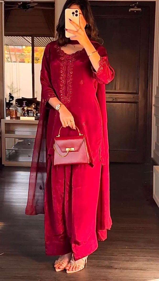 Elegant Red Embroidered Kurta Set