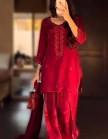 Elegant Red Embroidered Kurta Set