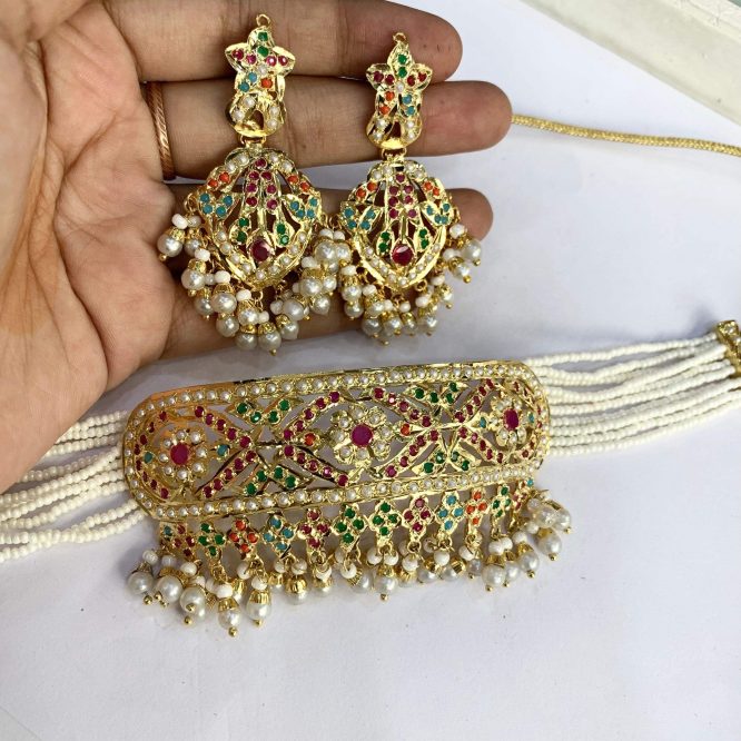 Jadau choker set