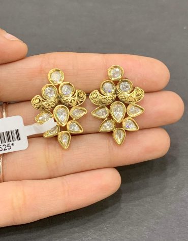 Antique Earrings 6875556