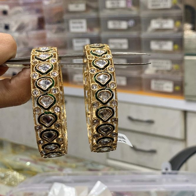 Kundan / Antique Bangles 62988