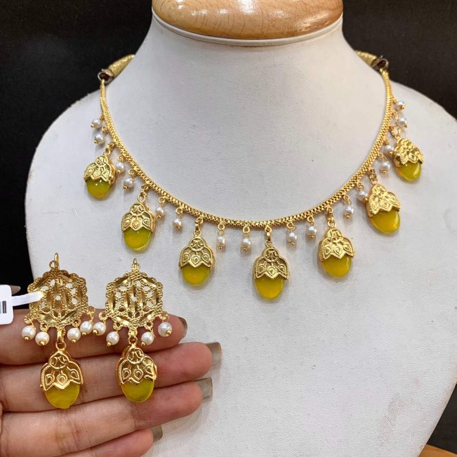 Jadau Necklace Set