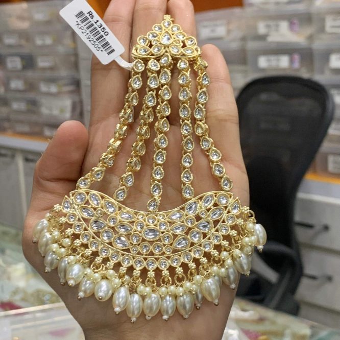 Kundan Pasa / Jhumar