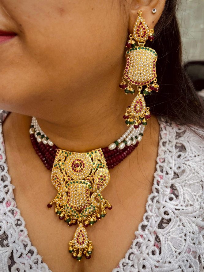 Jadau Necklace Sets