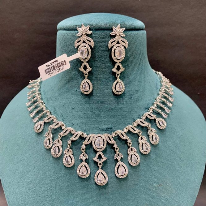 Zircon Drop Necklace Set