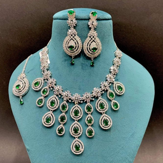 Zircon Necklace Set