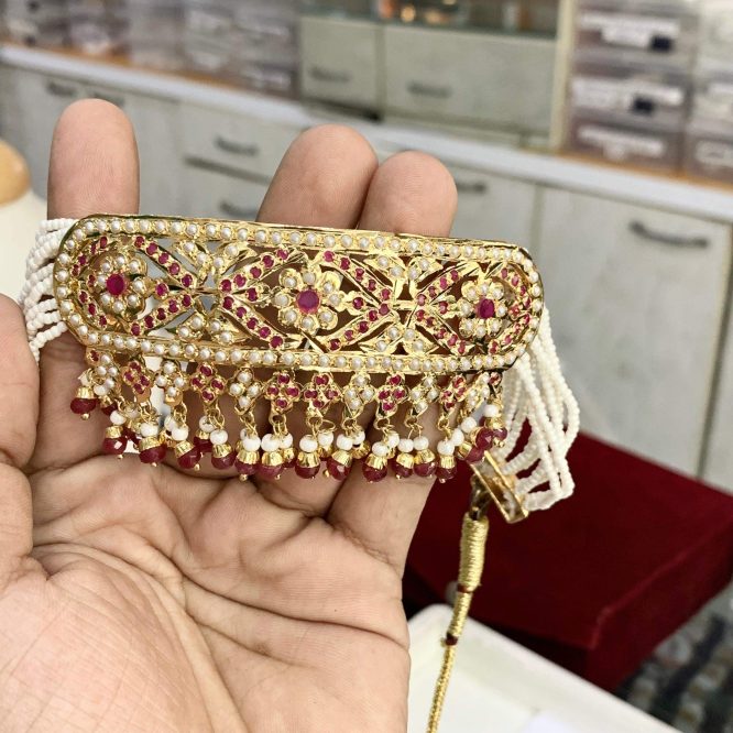 Jadau choker set