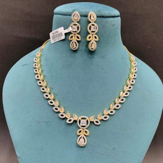 Zircon Necklace Set