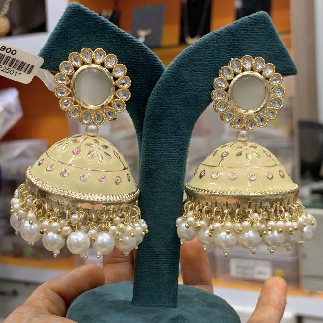 Kundan earrings