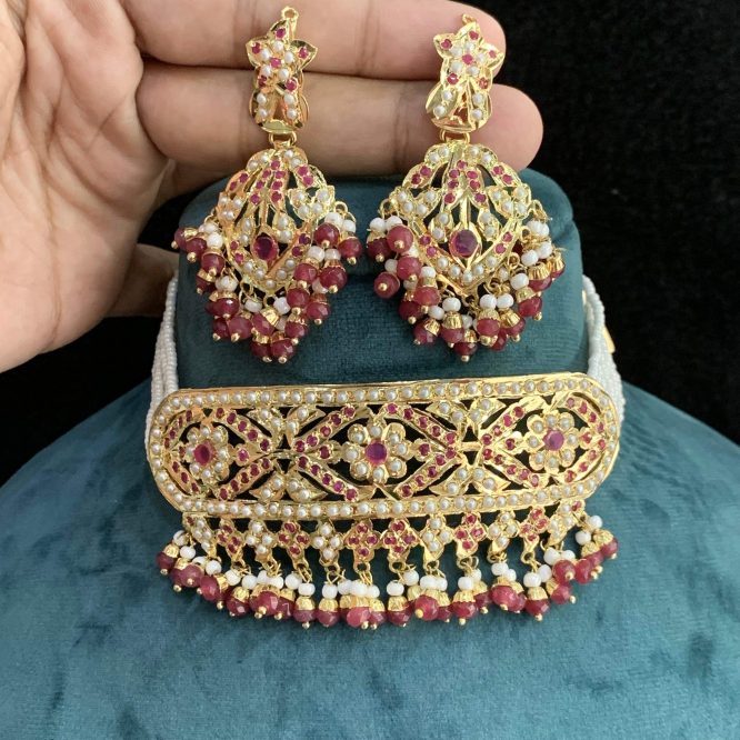Jadau choker set