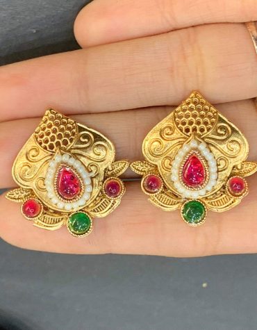Antique Earrings 355456
