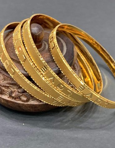 Gold Platted Bangles 677555