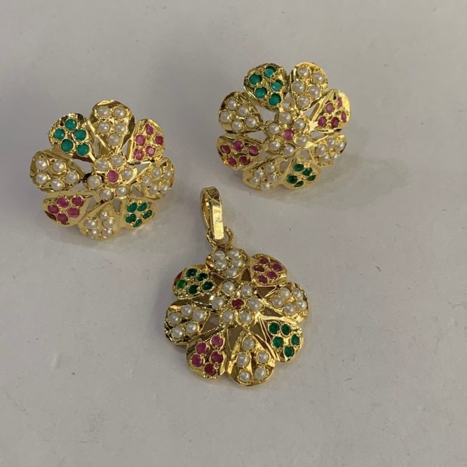 Jadau Pendant set 493729