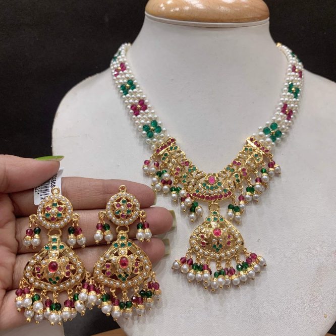 Jadau Necklace Set