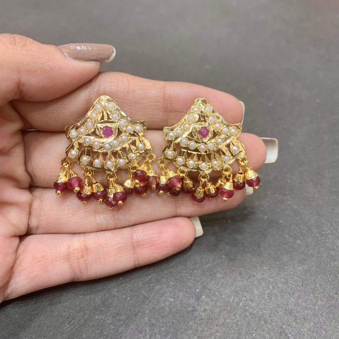 Jadau studs