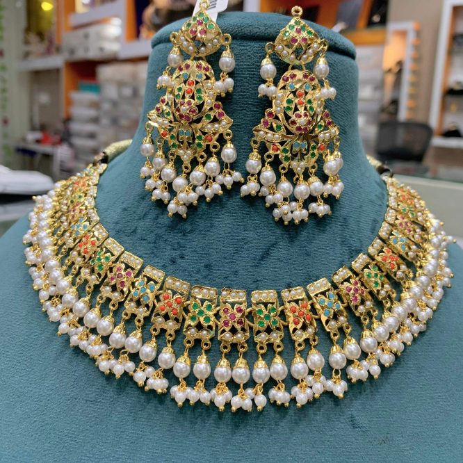 Jadau Necklace Set