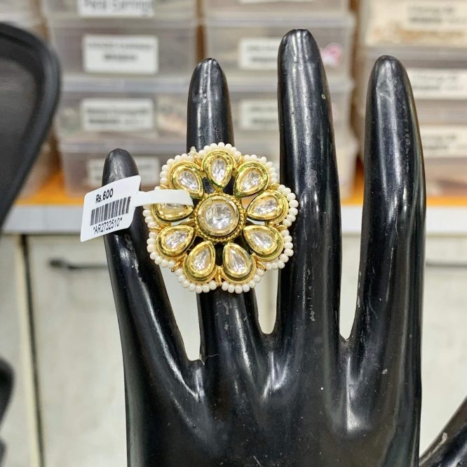 Kundan Ring 395829