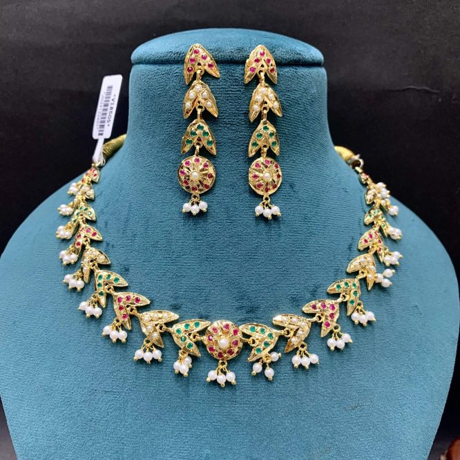 Jadau necklace set