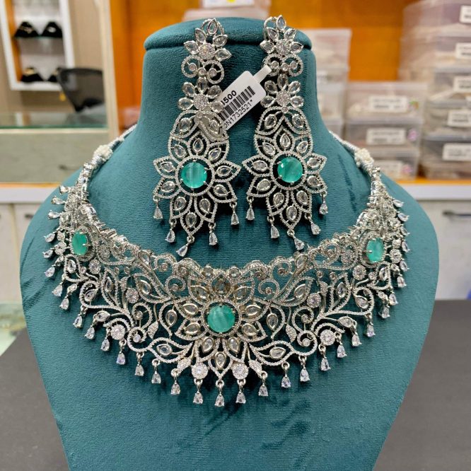 Zircon Necklace Set