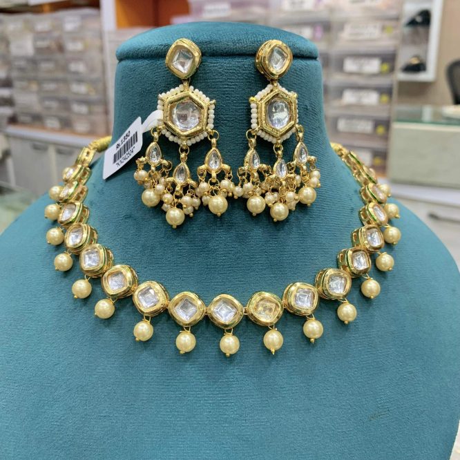 Kundan necklace set