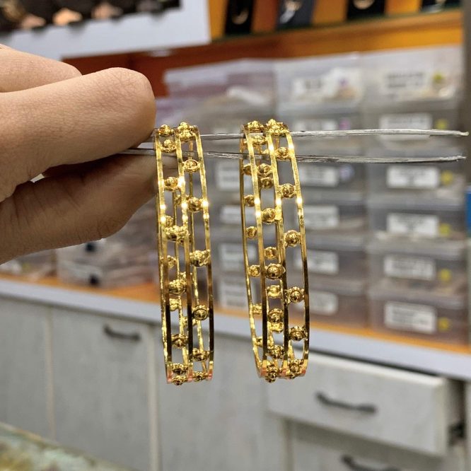 Gold Platted Bangles 677665