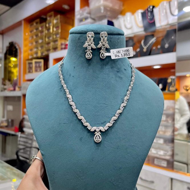Zircon Necklace Set