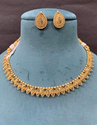 Antique Necklace Set 576456