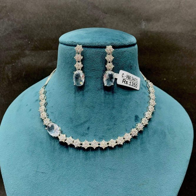 Diamond necklace sets