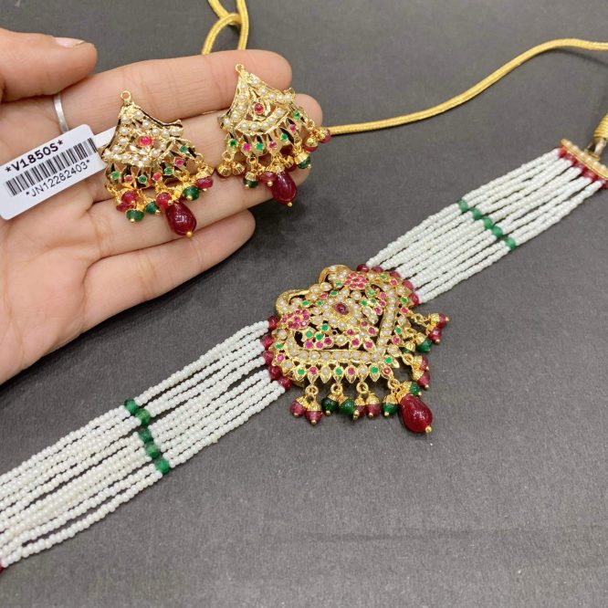 Jadau Necklace Set
