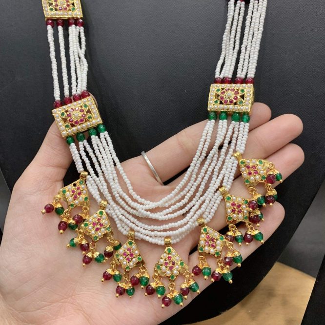 Jadau Rani haar