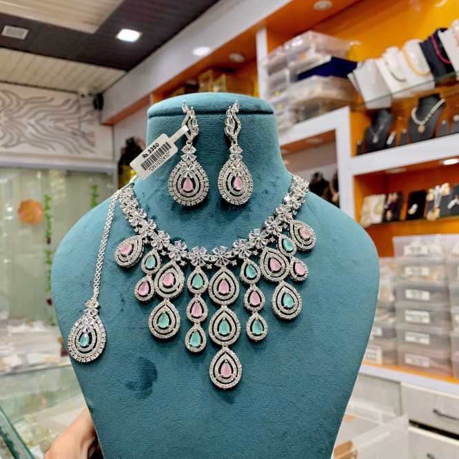 Zircon Necklace Set