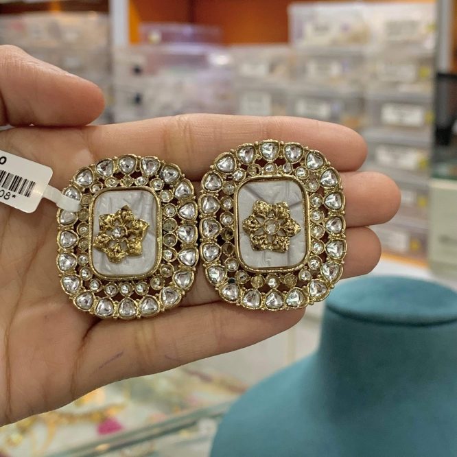Kundan Studs
