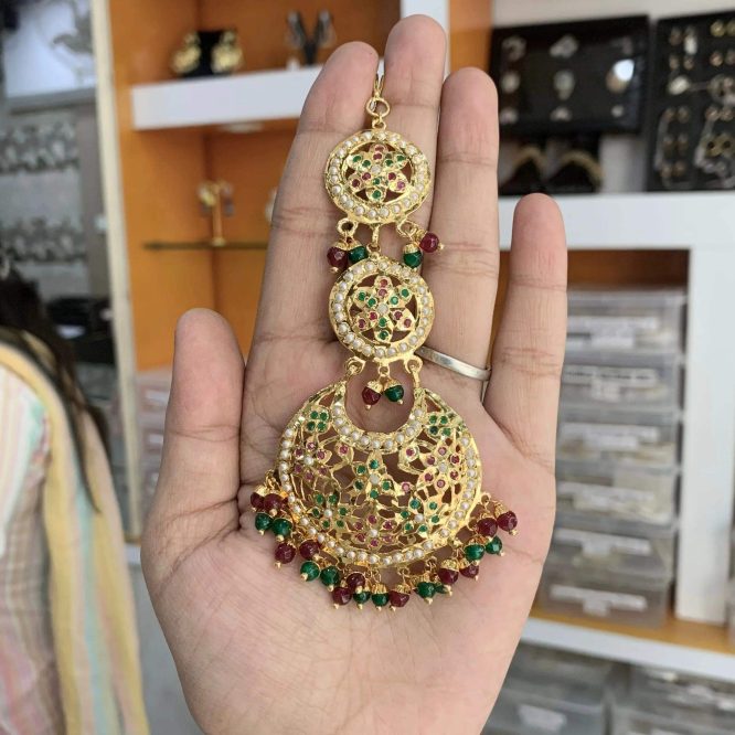 Jadau Tikka