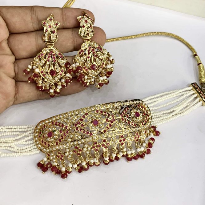 Jadau choker set