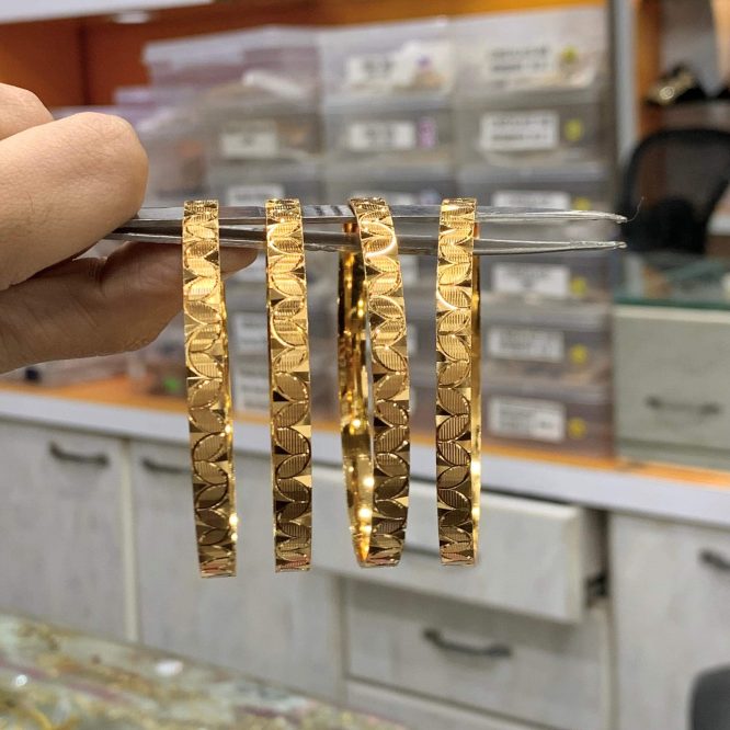 Gold Platted Bangles 576555