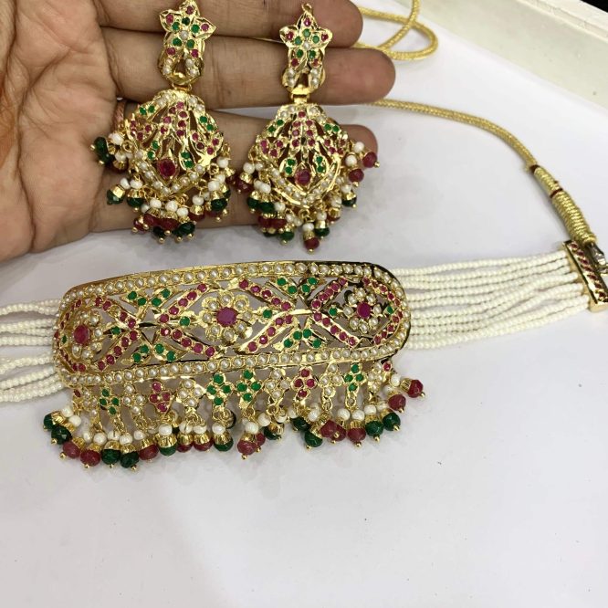 Jadau choker set