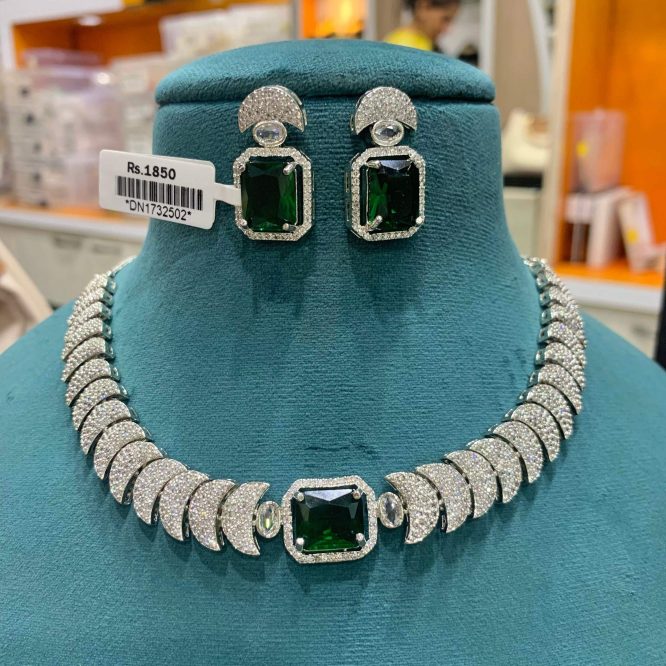 Zircon Necklace Set