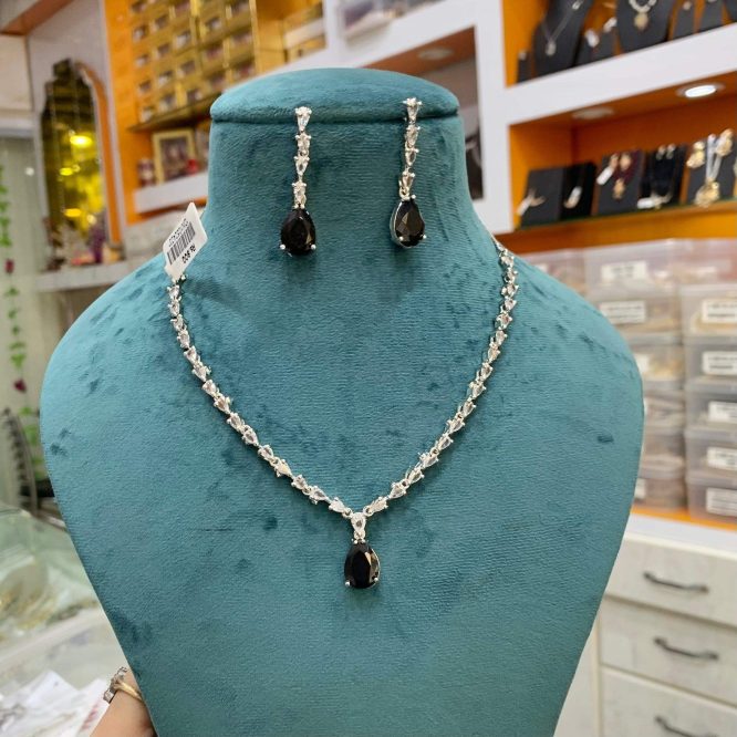 Zircon Necklace Set