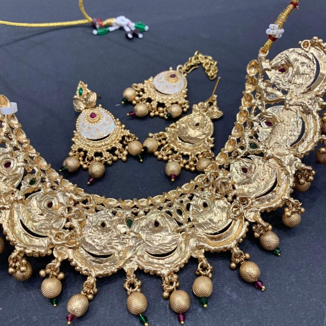 Antique Necklace set 725253