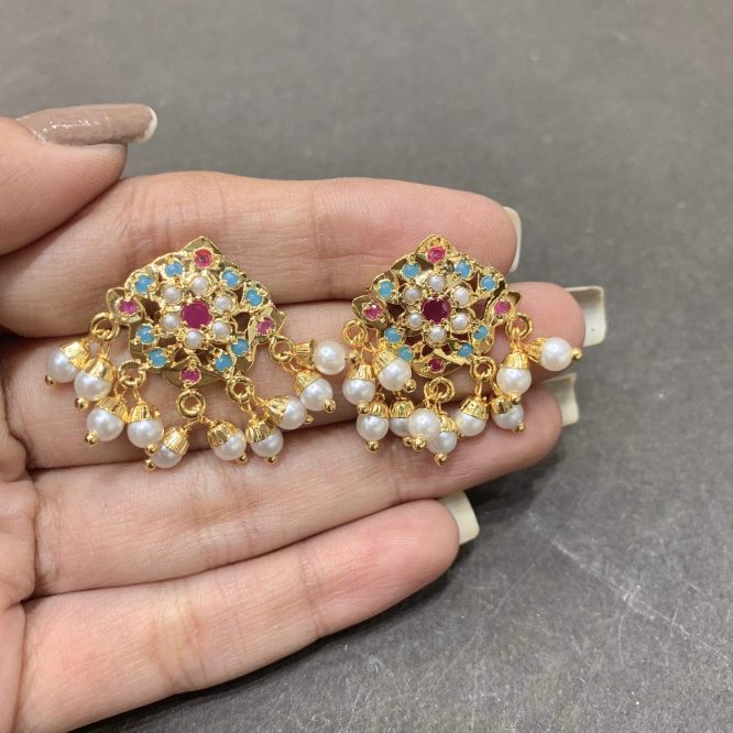 Jadau studs