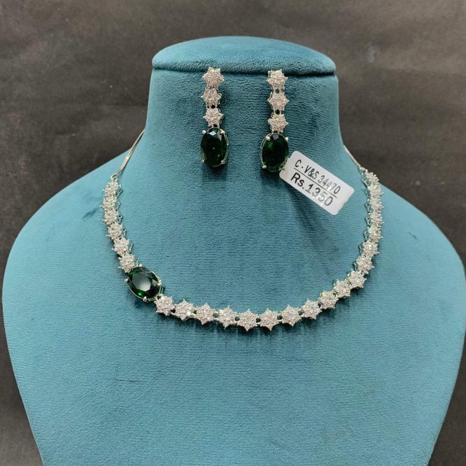 Diamond necklace sets