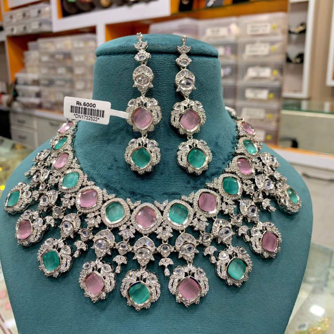 Zircon Necklace Set